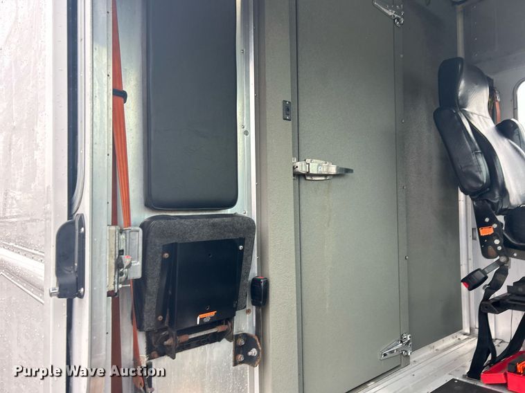 image for item OI9511 2018 Freightliner  MT45 refrigerated delivery van