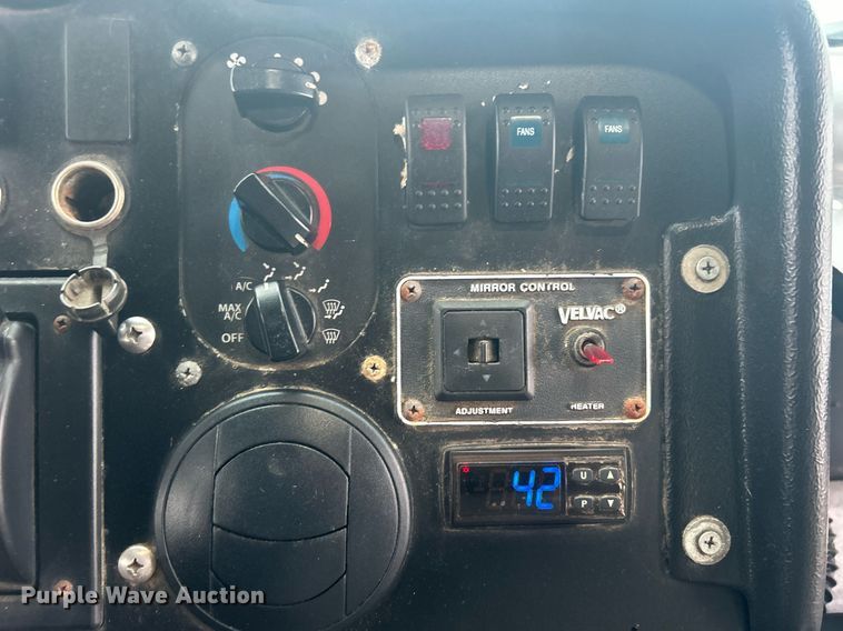 image for item OI9511 2018 Freightliner  MT45 refrigerated delivery van