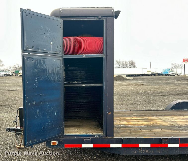 image for item OI9516 2000 Roadrunner Trailer Mfg.  20ME22 utility trailer