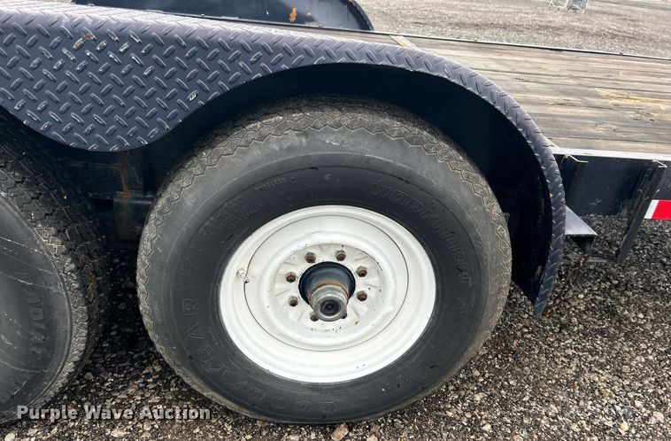 image for item OI9516 2000 Roadrunner Trailer Mfg.  20ME22 utility trailer