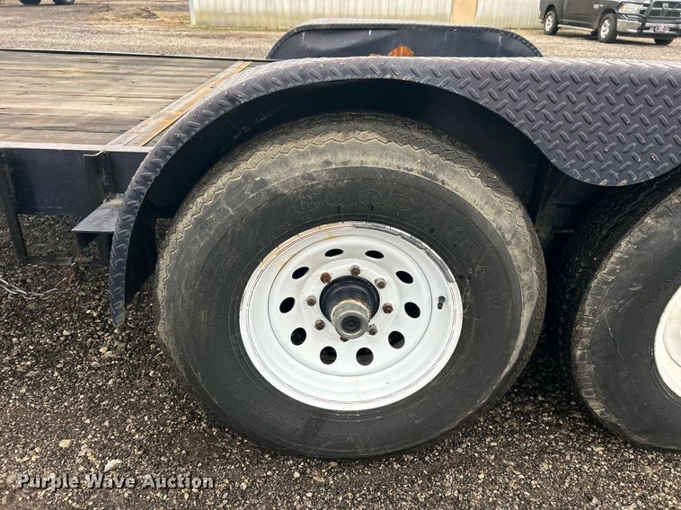 image for item OI9516 2000 Roadrunner Trailer Mfg.  20ME22 utility trailer