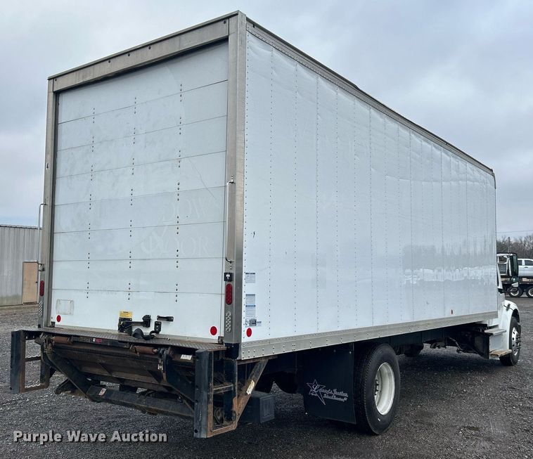 image for item OI9518 2017 Freightliner  Business Class M2 box truck