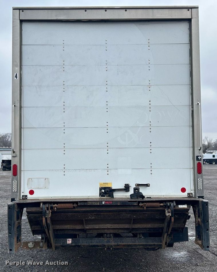 image for item OI9518 2017 Freightliner  Business Class M2 box truck