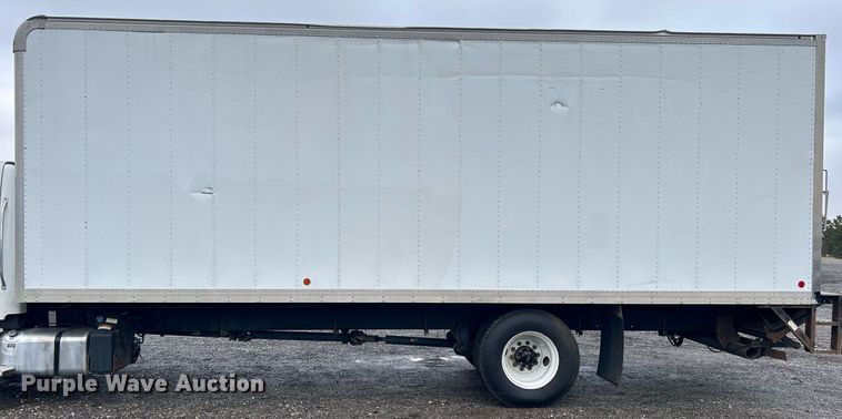image for item OI9518 2017 Freightliner  Business Class M2 box truck