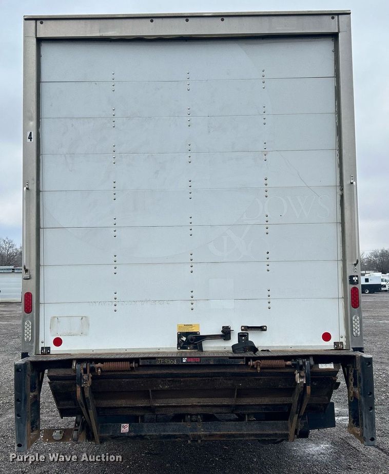 image for item OI9518 2017 Freightliner  Business Class M2 box truck