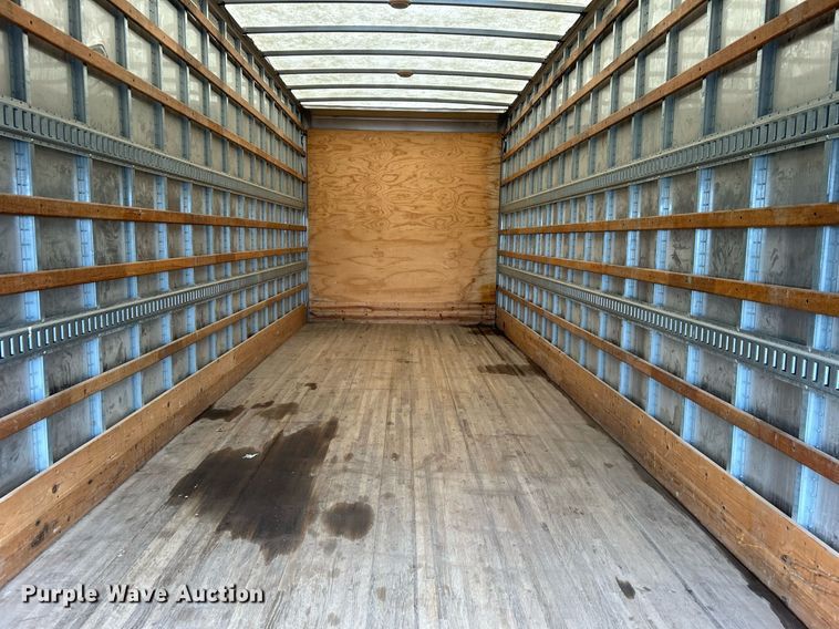 image for item OI9518 2017 Freightliner  Business Class M2 box truck