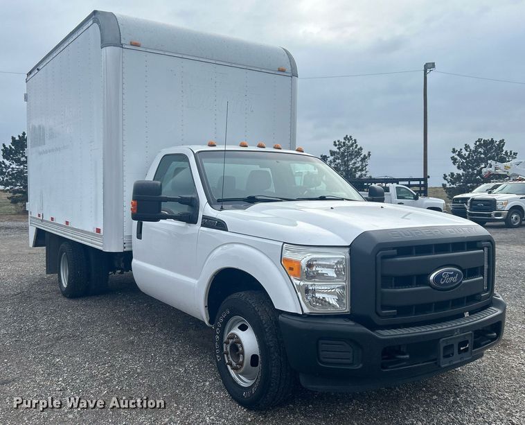 image for item OI9524 2016 Ford F350 Super Duty  box truck