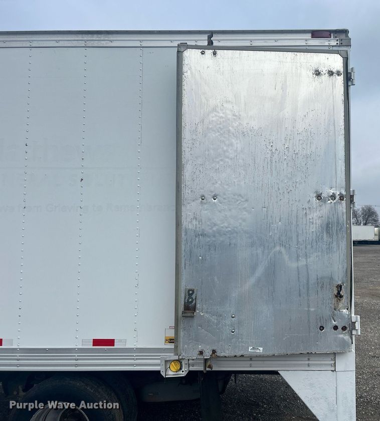 image for item OI9524 2016 Ford F350 Super Duty  box truck