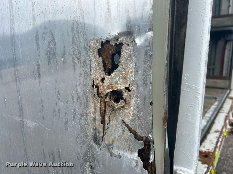 image for item OI9524 2016 Ford F350 Super Duty  box truck