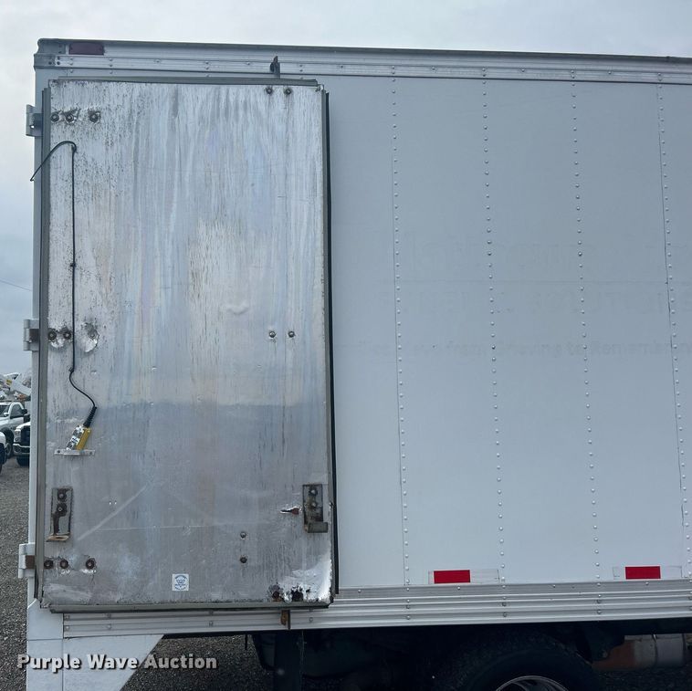 image for item OI9524 2016 Ford F350 Super Duty  box truck