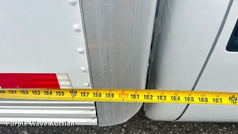 image for item OI9524 2016 Ford F350 Super Duty  box truck