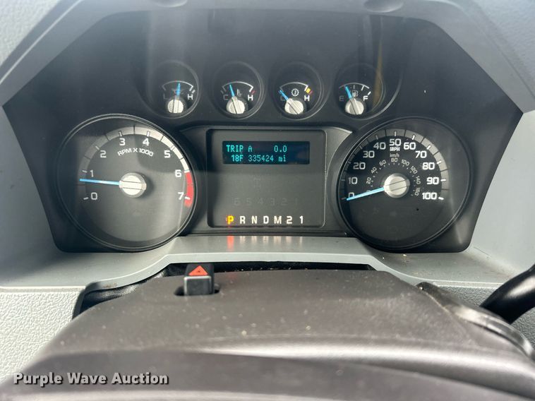 image for item OI9524 2016 Ford F350 Super Duty  box truck