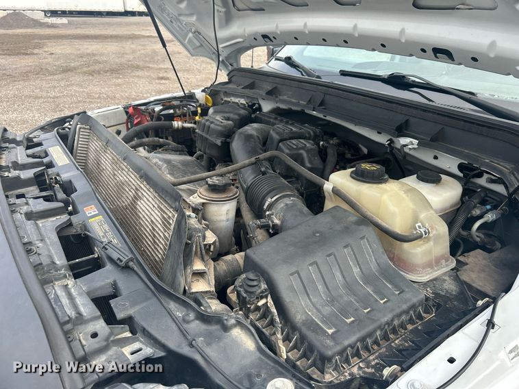 image for item OI9524 2016 Ford F350 Super Duty  box truck