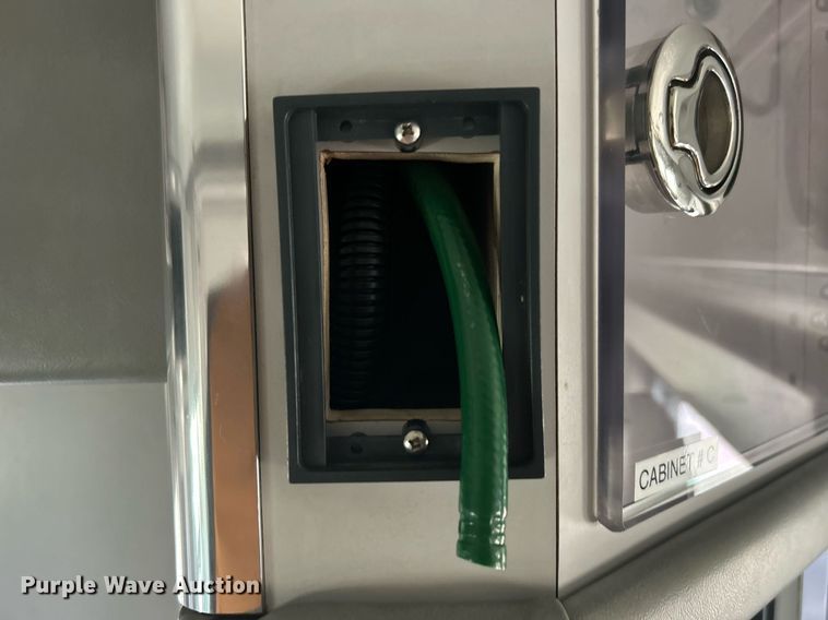 image for item OI9530 2000 Ford E450 Super Duty  ambulance