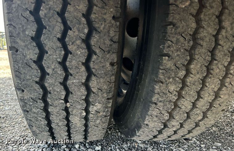 image for item OI9530 2000 Ford E450 Super Duty  ambulance