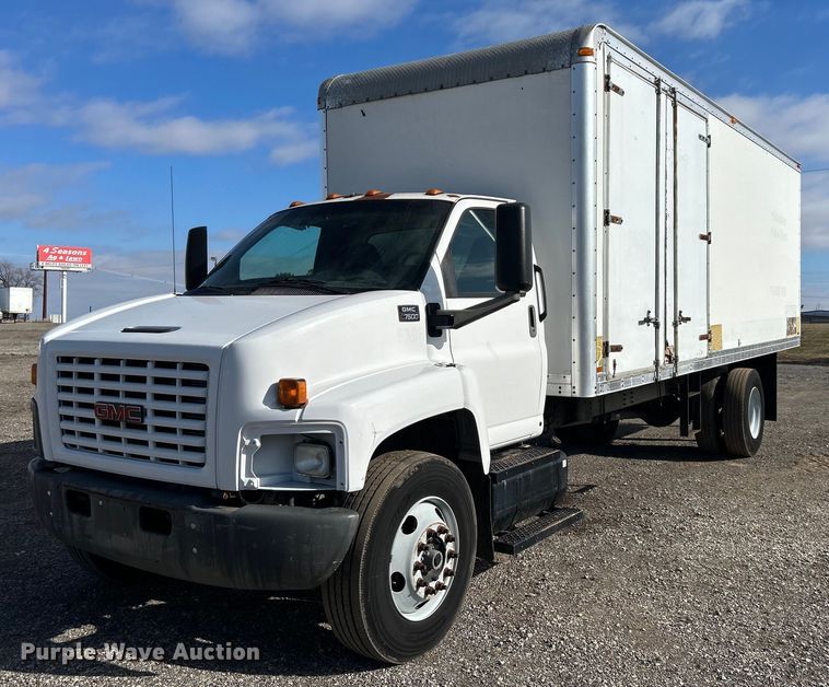 image for item OI9531 2007 GMC  C7500 box truck