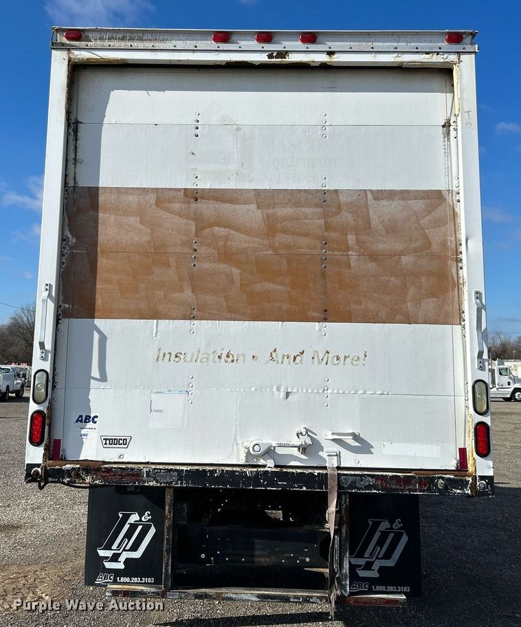 image for item OI9531 2007 GMC  C7500 box truck