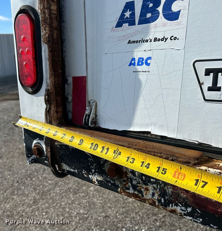 image for item OI9531 2007 GMC  C7500 box truck