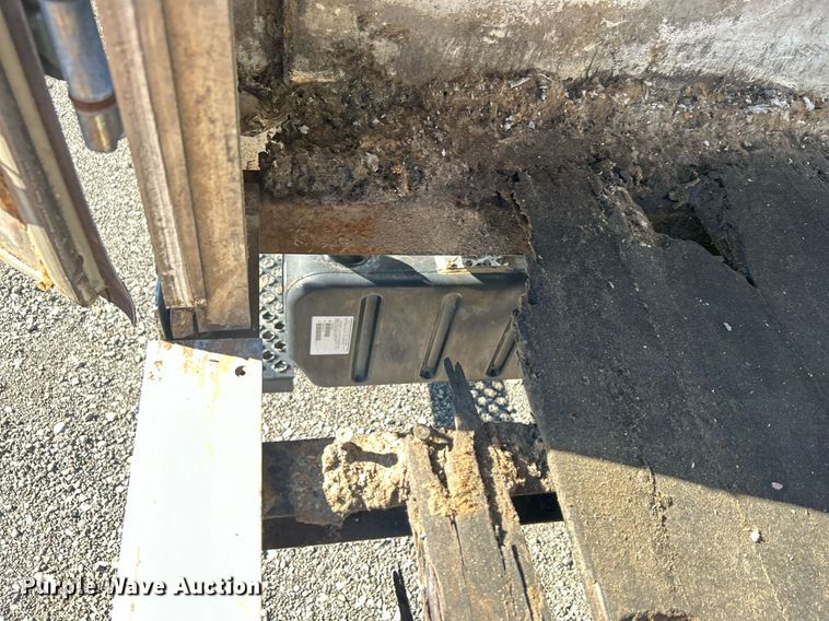 image for item OI9531 2007 GMC  C7500 box truck