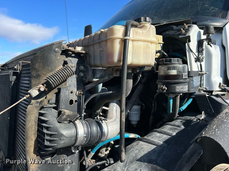 image for item OI9531 2007 GMC  C7500 box truck