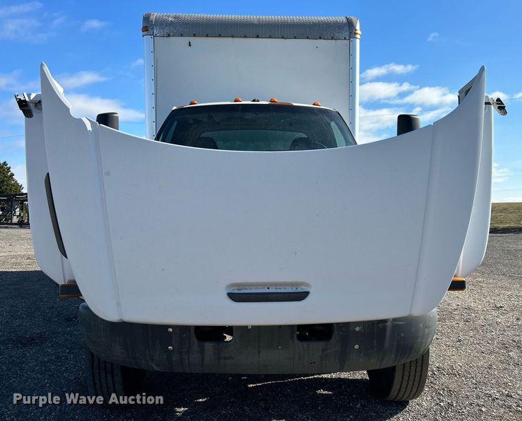 image for item OI9531 2007 GMC  C7500 box truck