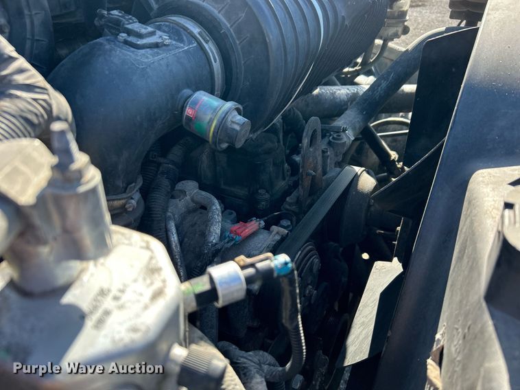 image for item OI9531 2007 GMC  C7500 box truck