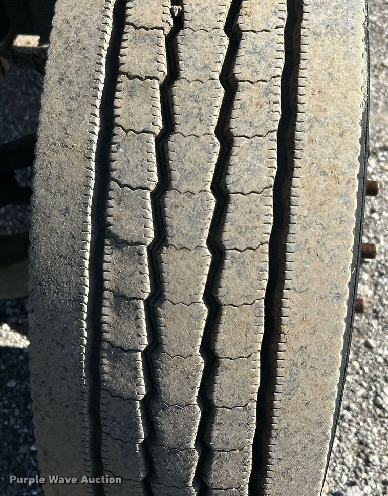 image for item OI9531 2007 GMC  C7500 box truck