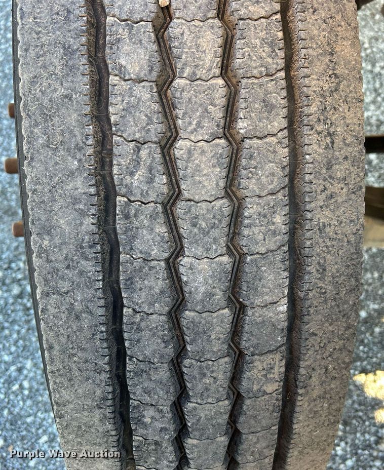 image for item OI9531 2007 GMC  C7500 box truck