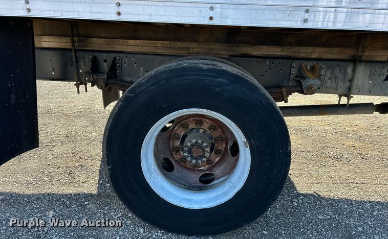 image for item OI9531 2007 GMC  C7500 box truck