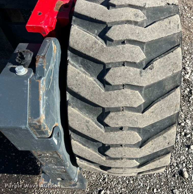 image for item OI9533 2015 Moffett M8 55.4 forklift