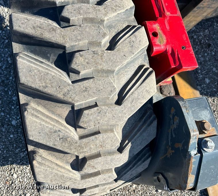 image for item OI9533 2015 Moffett M8 55.4 forklift