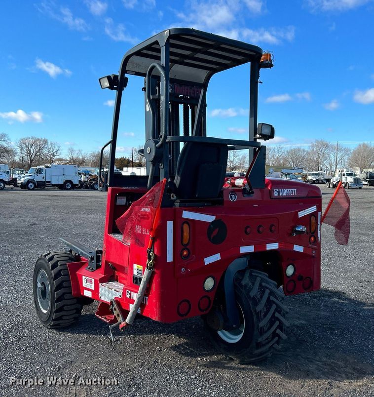 image for item OI9535 2015 Moffett  M8 55.4 forklift