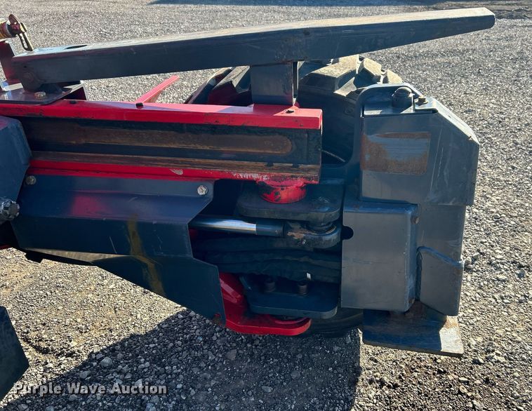 image for item OI9535 2015 Moffett  M8 55.4 forklift