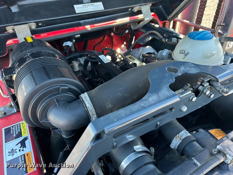 image for item OI9535 2015 Moffett  M8 55.4 forklift