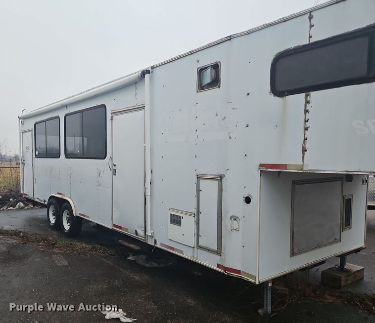 image for item OJ9710 2000 Progressive  PSG21034 camper