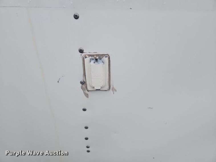 image for item OJ9710 2000 Progressive  PSG21034 camper