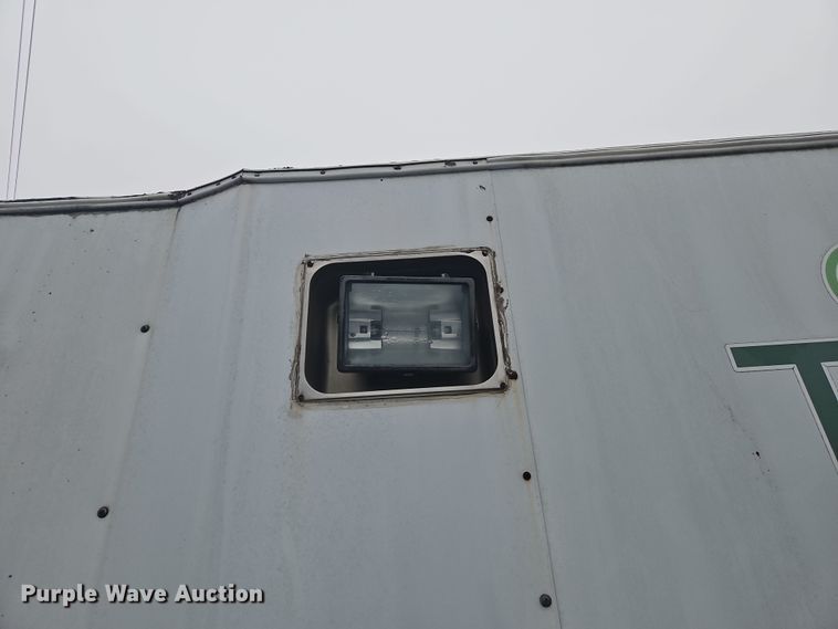 image for item OJ9710 2000 Progressive  PSG21034 camper