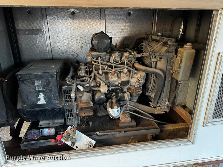 image for item OJ9710 2000 Progressive  PSG21034 camper