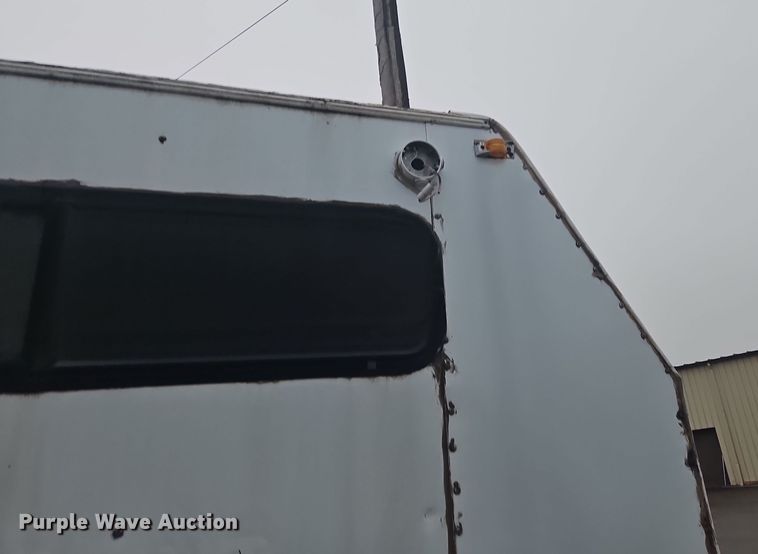 image for item OJ9710 2000 Progressive  PSG21034 camper