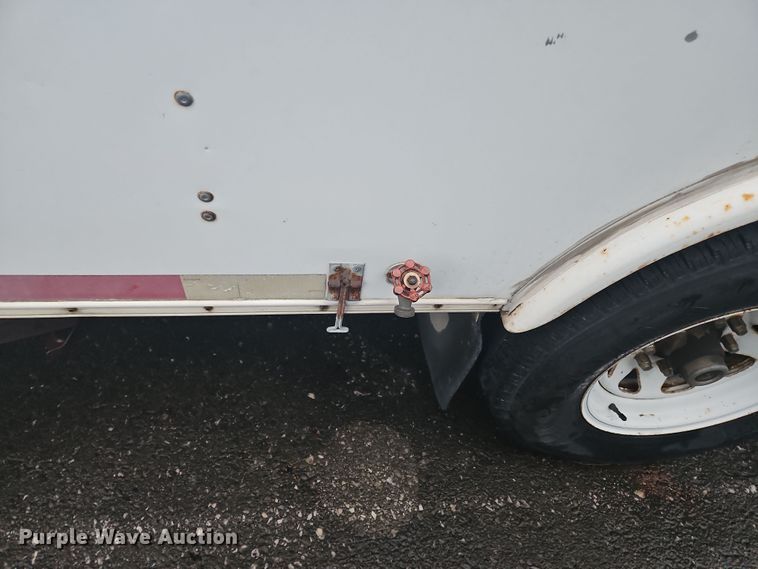 image for item OJ9710 2000 Progressive  PSG21034 camper