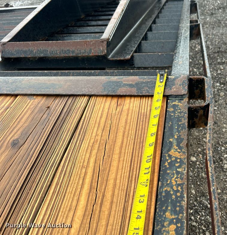 image for item OM9227 2009 Top Hat equipment trailer