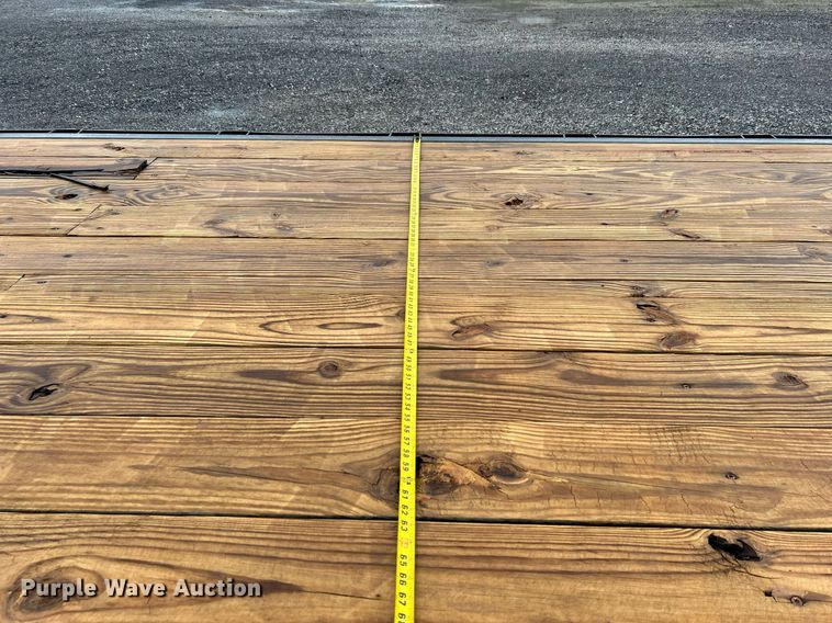 image for item OM9227 2009 Top Hat equipment trailer