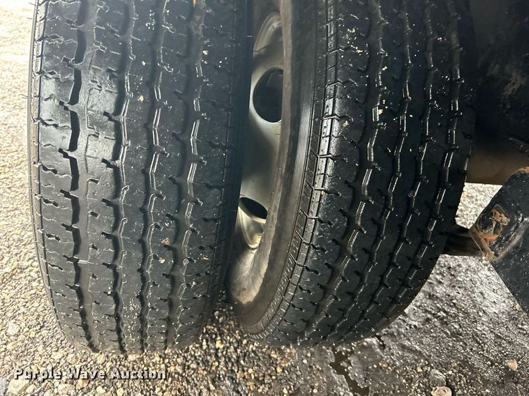 image for item OM9227 2009 Top Hat equipment trailer