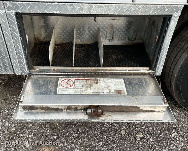 image for item OM9233 2005 Ford F650 Super Duty service truck