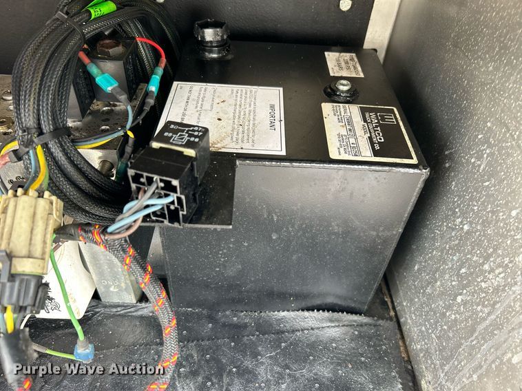 image for item OM9233 2005 Ford F650 Super Duty service truck