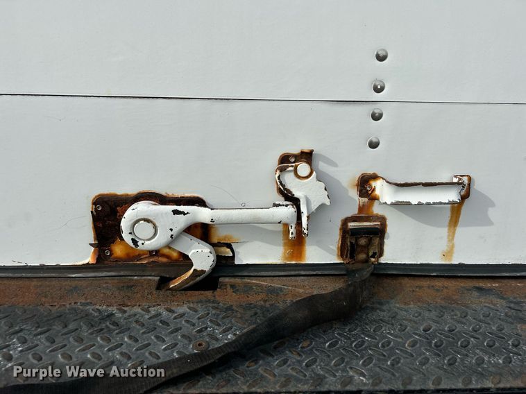 image for item OM9233 2005 Ford F650 Super Duty service truck