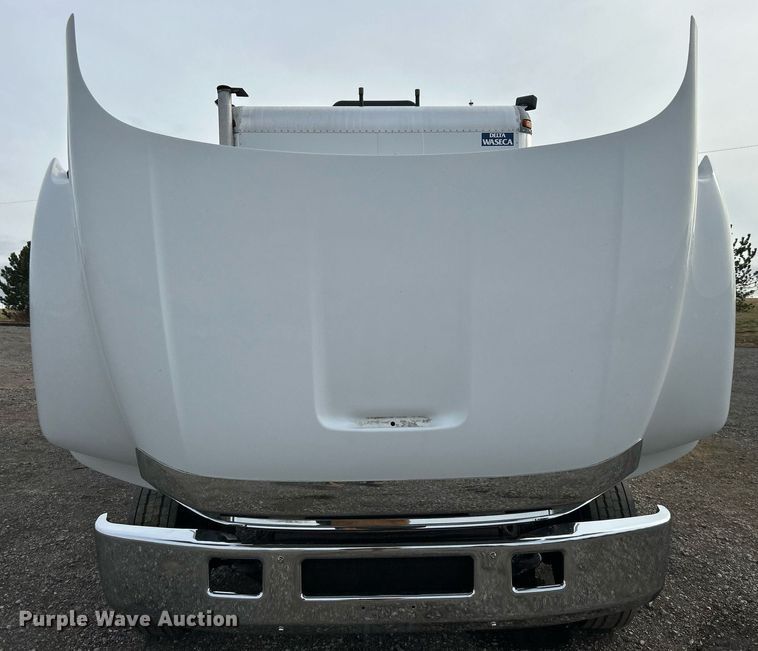 image for item OM9233 2005 Ford F650 Super Duty service truck