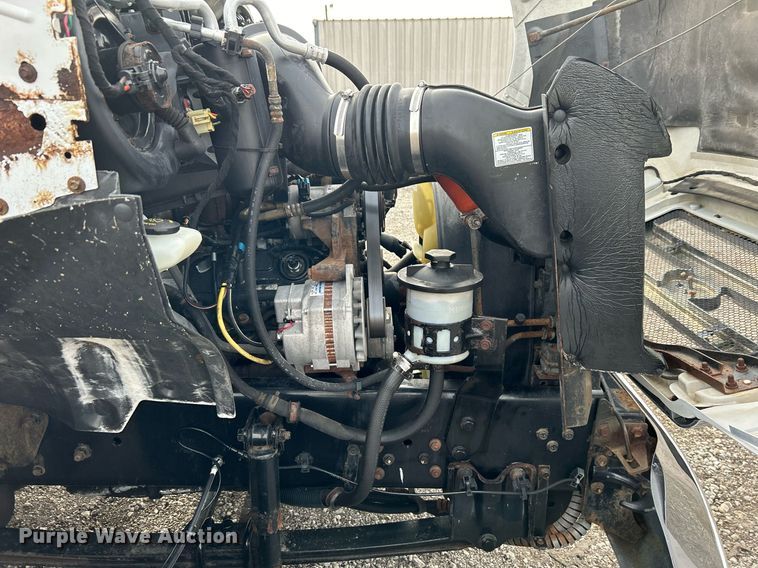 image for item OM9233 2005 Ford F650 Super Duty service truck