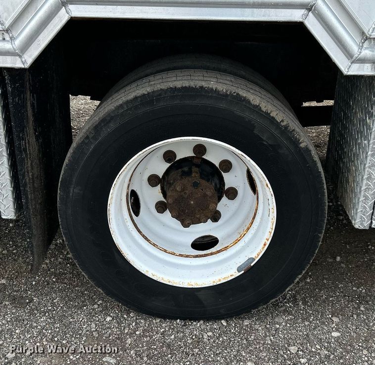 image for item OM9233 2005 Ford F650 Super Duty service truck