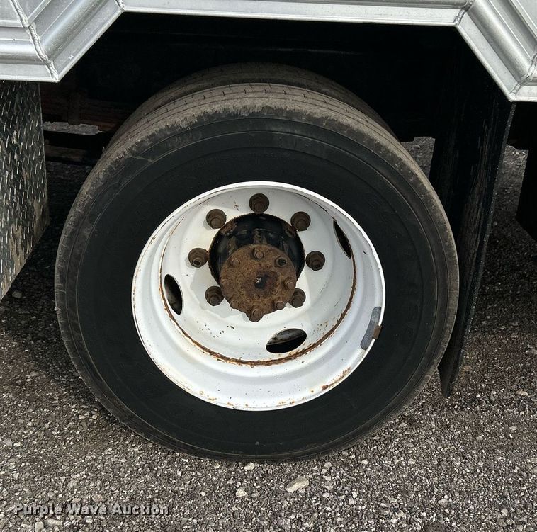 image for item OM9233 2005 Ford F650 Super Duty service truck